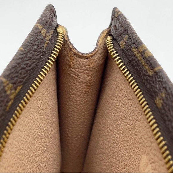 Authentic Louis Vuitton Monogram Bucket PM Pouch💕💕 - Picture 10 of 16